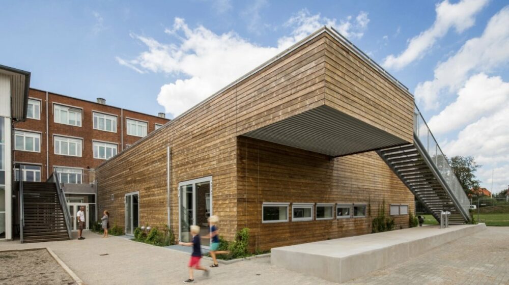 En hållbar skola byggd med hållbarhet i åtanke 